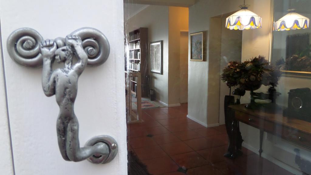 Moonglow Guesthouse Κέιπ Τάουν Εξωτερικό φωτογραφία